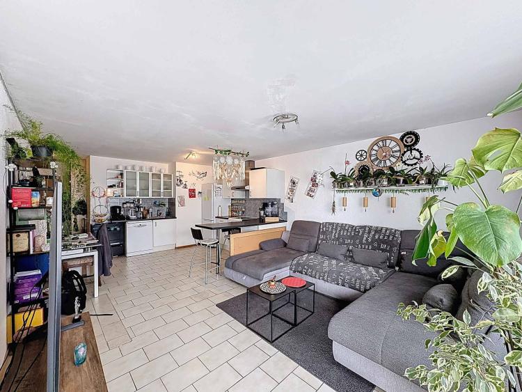 Elegante 2,5-Zimmer-Wohnung mit Balkon in ruhiger Lage