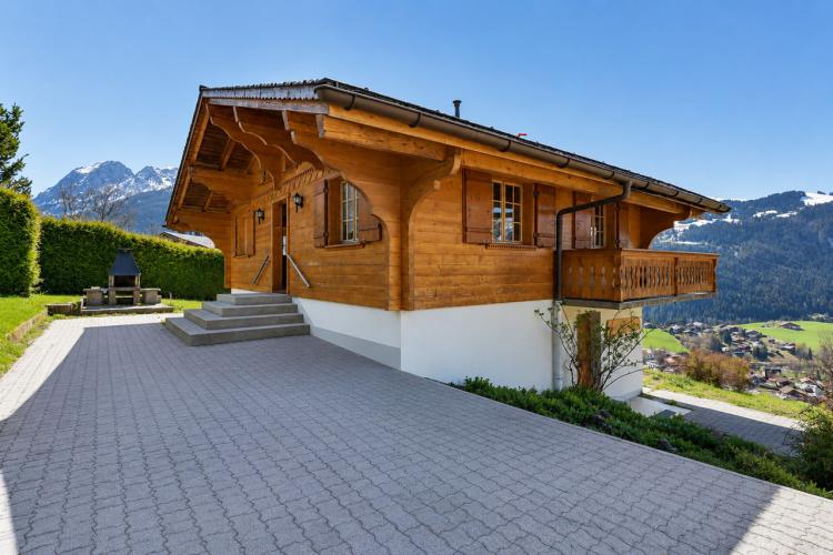 Chalet à rénover avec permis de construire