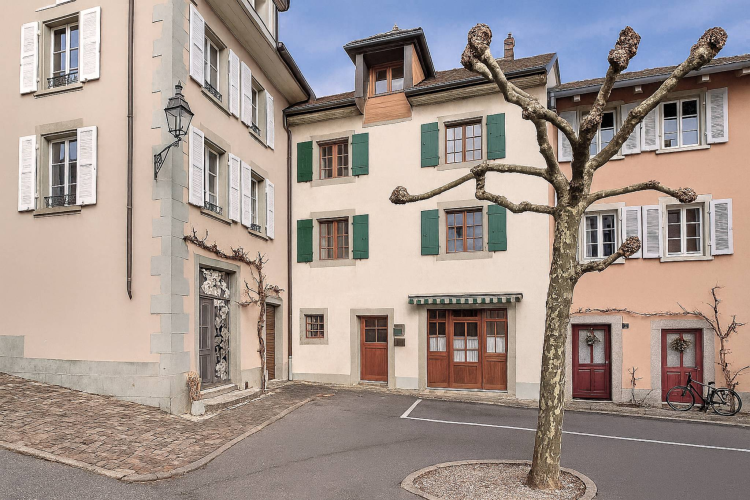 Winzerhaus aus dem 17. Jahrhundert im Herzen des Dorfes Cully