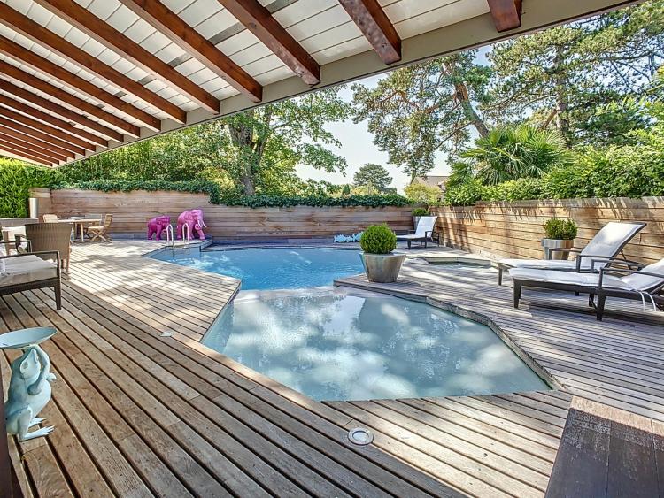 Wunderschöne freistehende Villa mit Swimmingpool