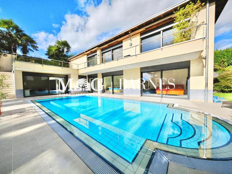 Lugano: Elegante Villa mit Schwimmbad und Garten