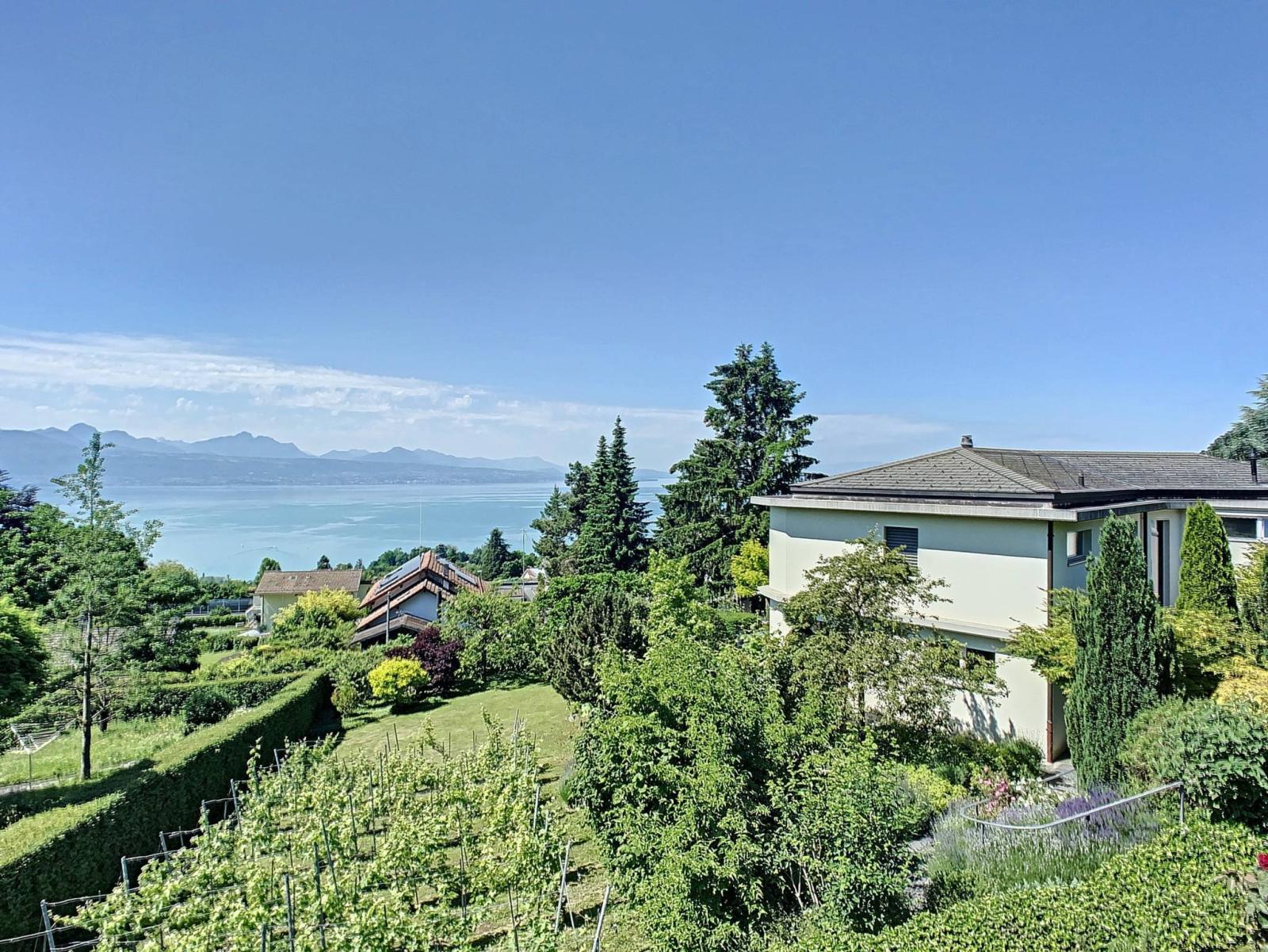 Moderne Villa mit 6,5 Zimmern