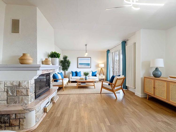5,5-Zimmer-Maisonette-Wohnung mit Seeblick