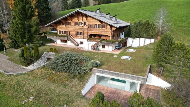 Exklusive Liegenschaft mit atemberaubende Aussicht