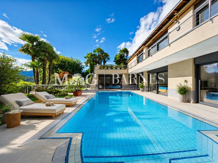 Lugano: Elegante Villa mit Schwimmbad und Garten