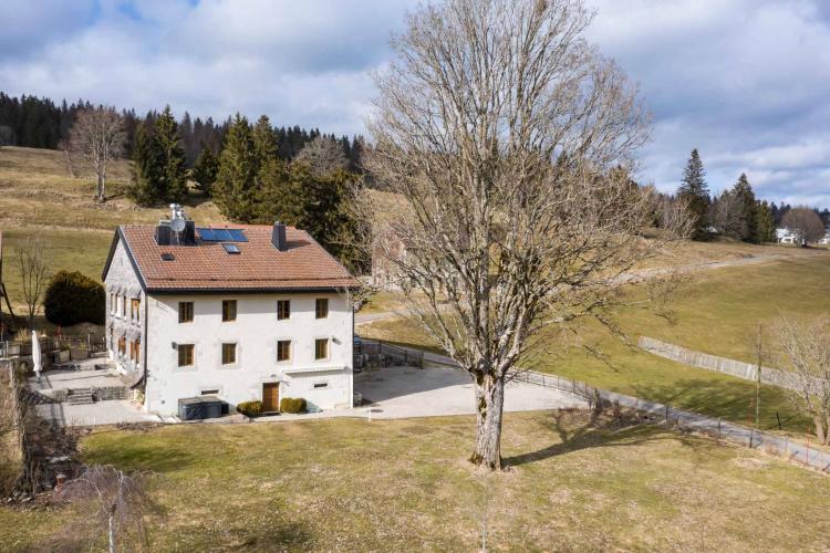 Vallée de Joux – Ehemaliger Uhrmacherbauernhof, der in ein Familienhaus umgewandelt wurde 