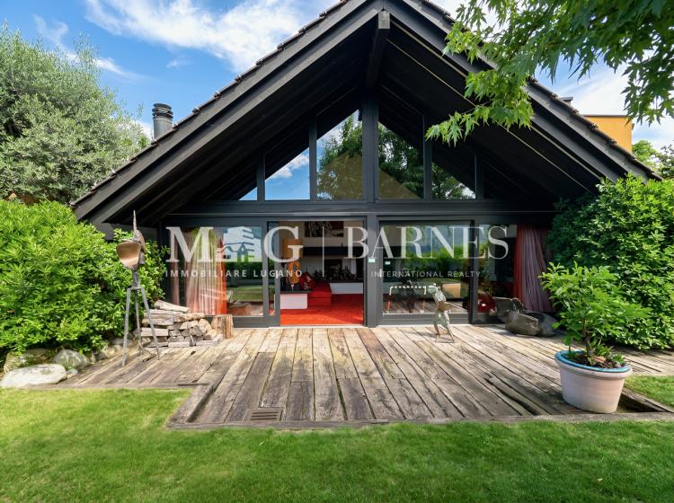 Architektenvilla in Comano mit Garten und freiem Ausblick, renovierung