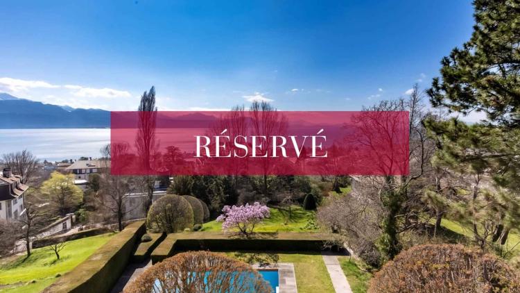 Period residence with commanding views over the city and Lake Geneva