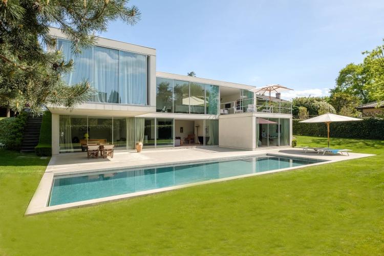 Heller Zeitgenosse in absoluter Ruhe