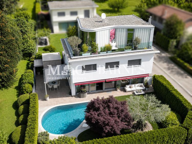 Mendrisio, Stabio: Grosses Einfamilienhaus mit Garten und Schwimmbad