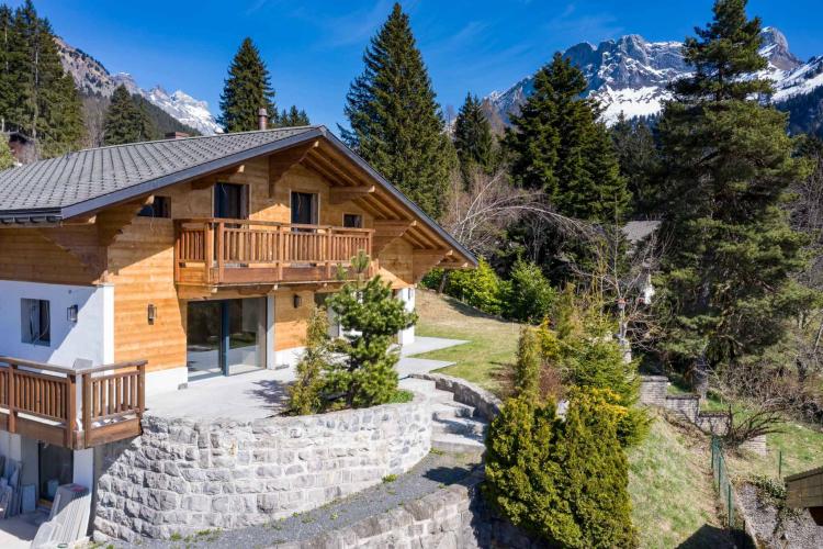 Außergewöhnliches Chalet mit Panoramablick auf die Dents du Midi