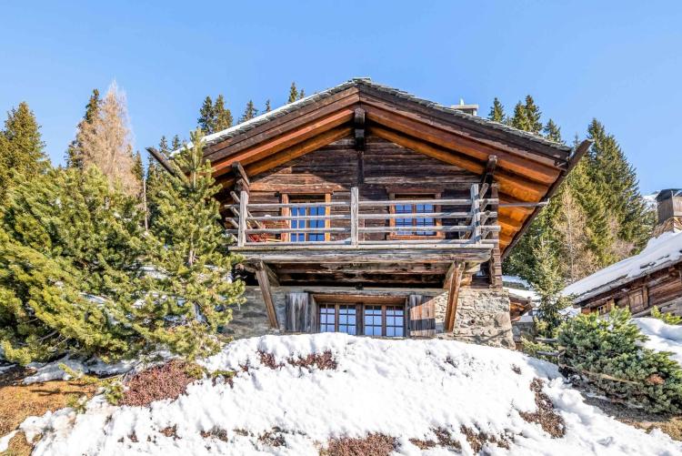 Charmantes Chalet mit direktem Zugang zur Piste