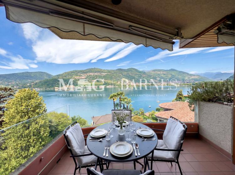Montagnola, Collina d'Oro: Villa mit Seeblick und privatem Bootsanlege