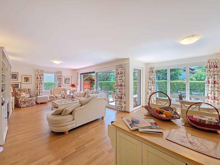 Exklusiv – 4,5 Zimmerwohnung im Erdgeschoss