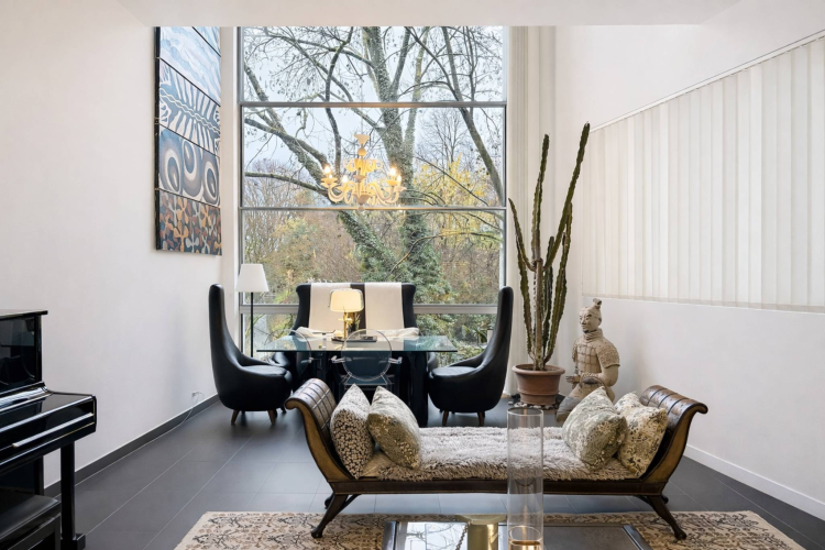 Opportunité rare : Loft avec rooftop au centre-ville