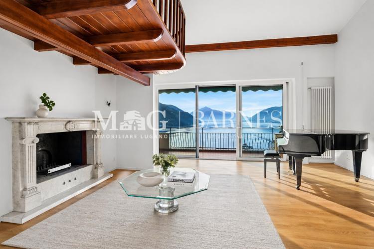 Lugano, Castagnola : Villa avec piscine et vue panoramique sur le lac