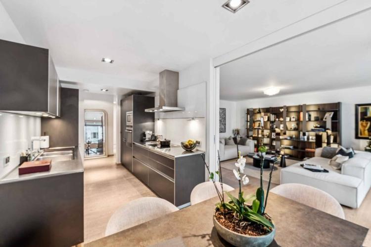 EXCLUSIVE! Magnificent apartment in a high-end building