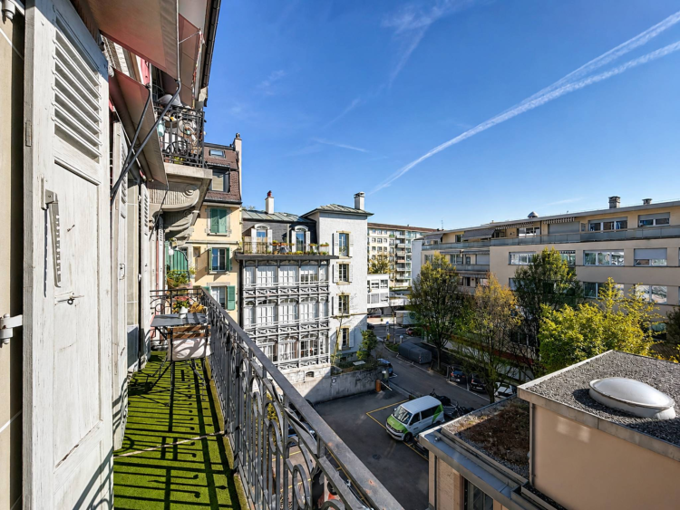 SELTEN AUF DEM MARKT: Architekten-entworfene 4,5-Zimmer-Wohnung – im Stadtzentrum!
