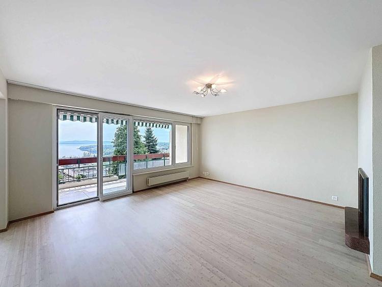 Elegante 4,5-Zimmer-Wohnung mit Balkon in Auvernier, zwischen See und Weinbergen