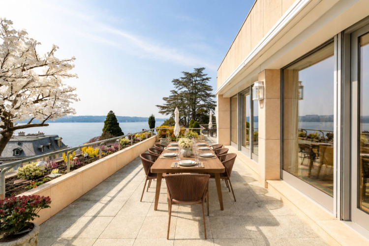Wunderschöne Wohnung mit Terrasse und Blick auf den See
