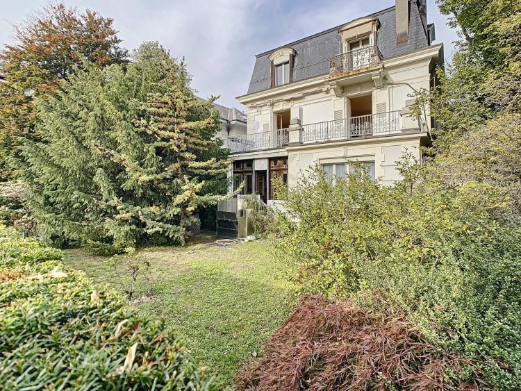 Einzigartiges privates Herrenhaus aus dem 19. Jahrhundert – Stadtteil Sous-Gare