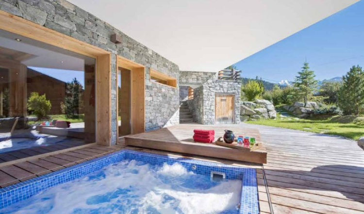 Außergewöhnliches Chalet – Ski In / Ski Out auf der Rouge Piste