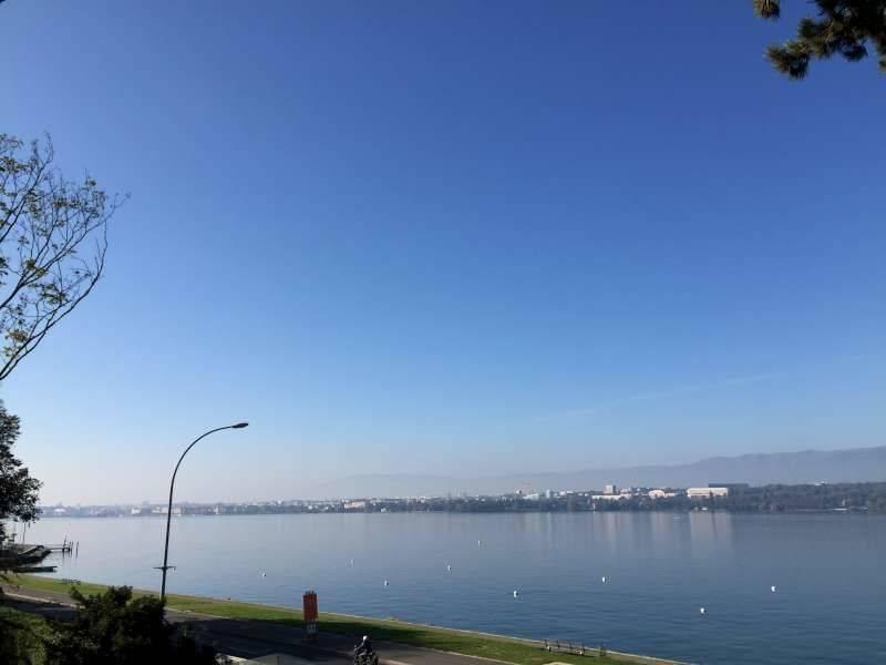 Herrliches Grundstück mit Panoramablick auf den See