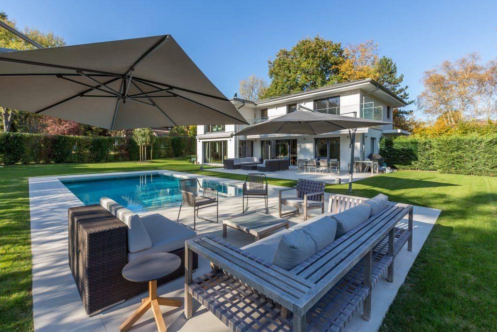 Wunderschöne moderne Villa in absoluter Ruhe