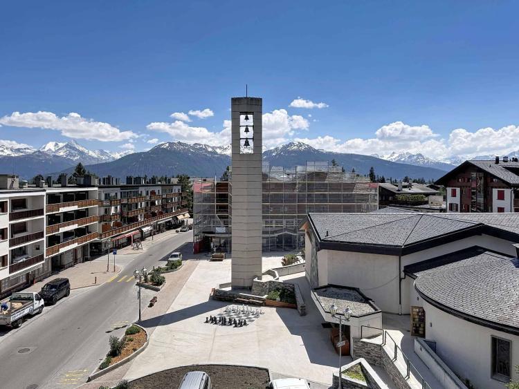 Außergewöhnliche Lage im Herzen von Crans mit Panoramablick