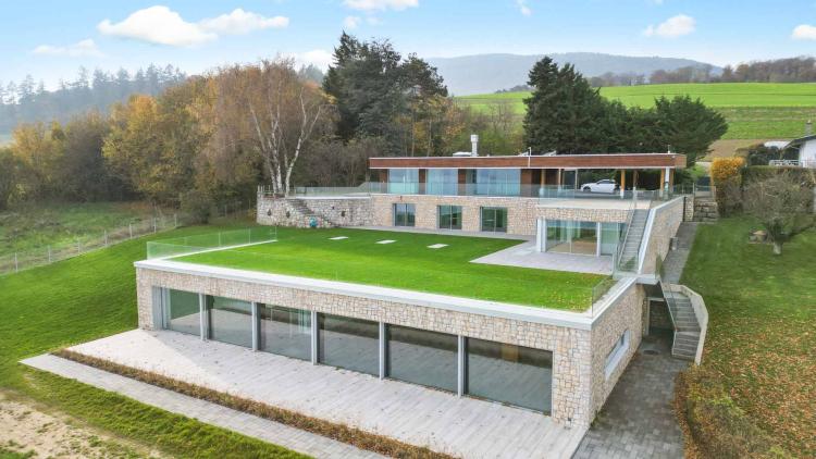 Außergewöhnliche 12-Zimmer-Residenz mit Swimmingpool