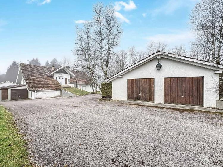 Haus mit Ferienlager mit großem Potenzial