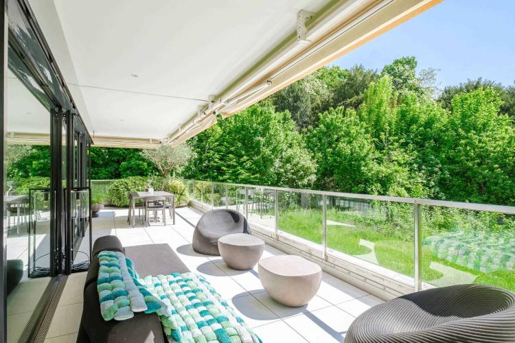 Exquisite 5-Zimmer-Wohnung mit Terrasse in einer exklusiven Wohnanlage