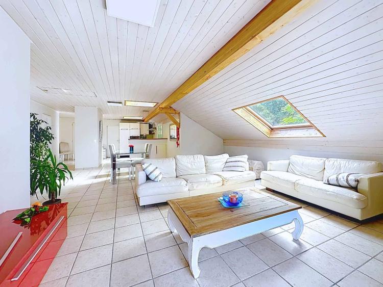 4,5-Zimmer-Apartment im charmanten Dorf Brent 