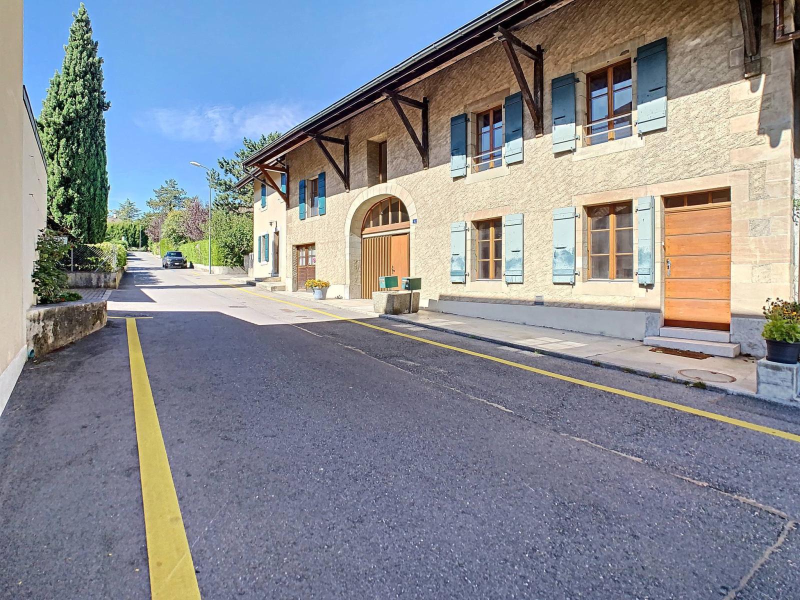 Charmantes Dorfhaus mit zwei Wohnungen