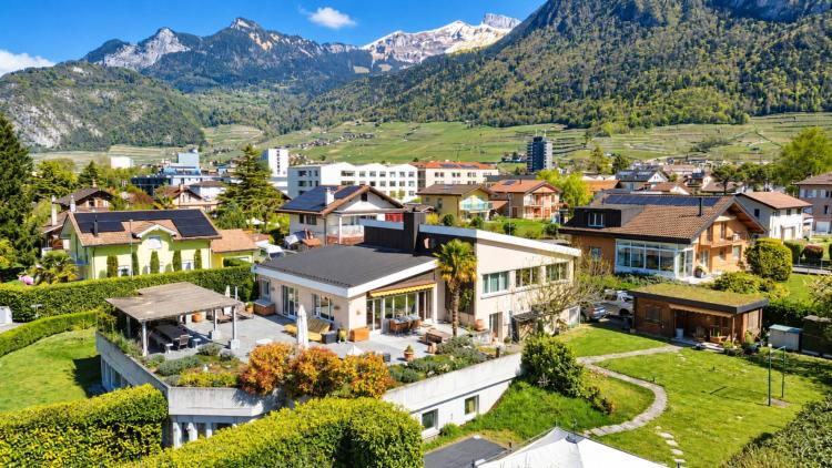 Wunderschöne und geräumige Villa mit atemberaubendem Blick auf die Dents du Midi