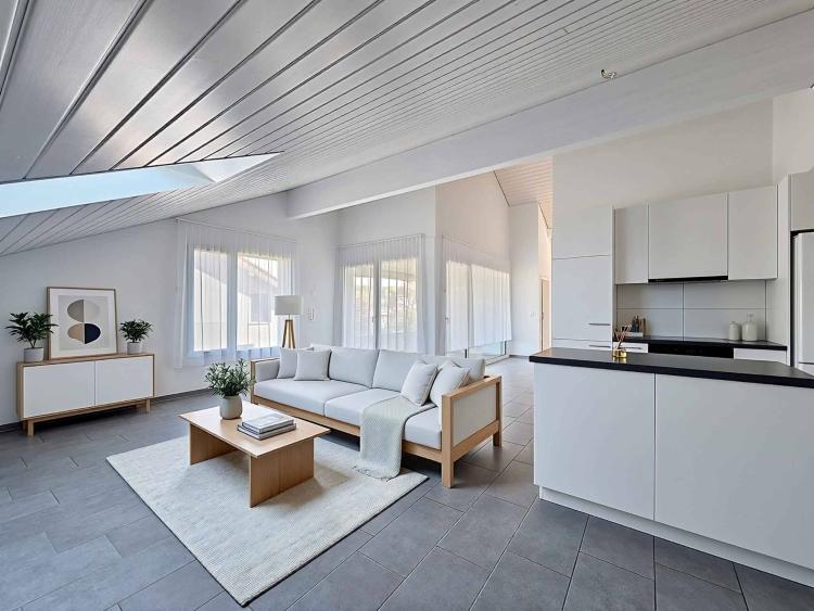 Moderne 3,5-Zimmer-Wohnung mit überdachten Parkplätzen