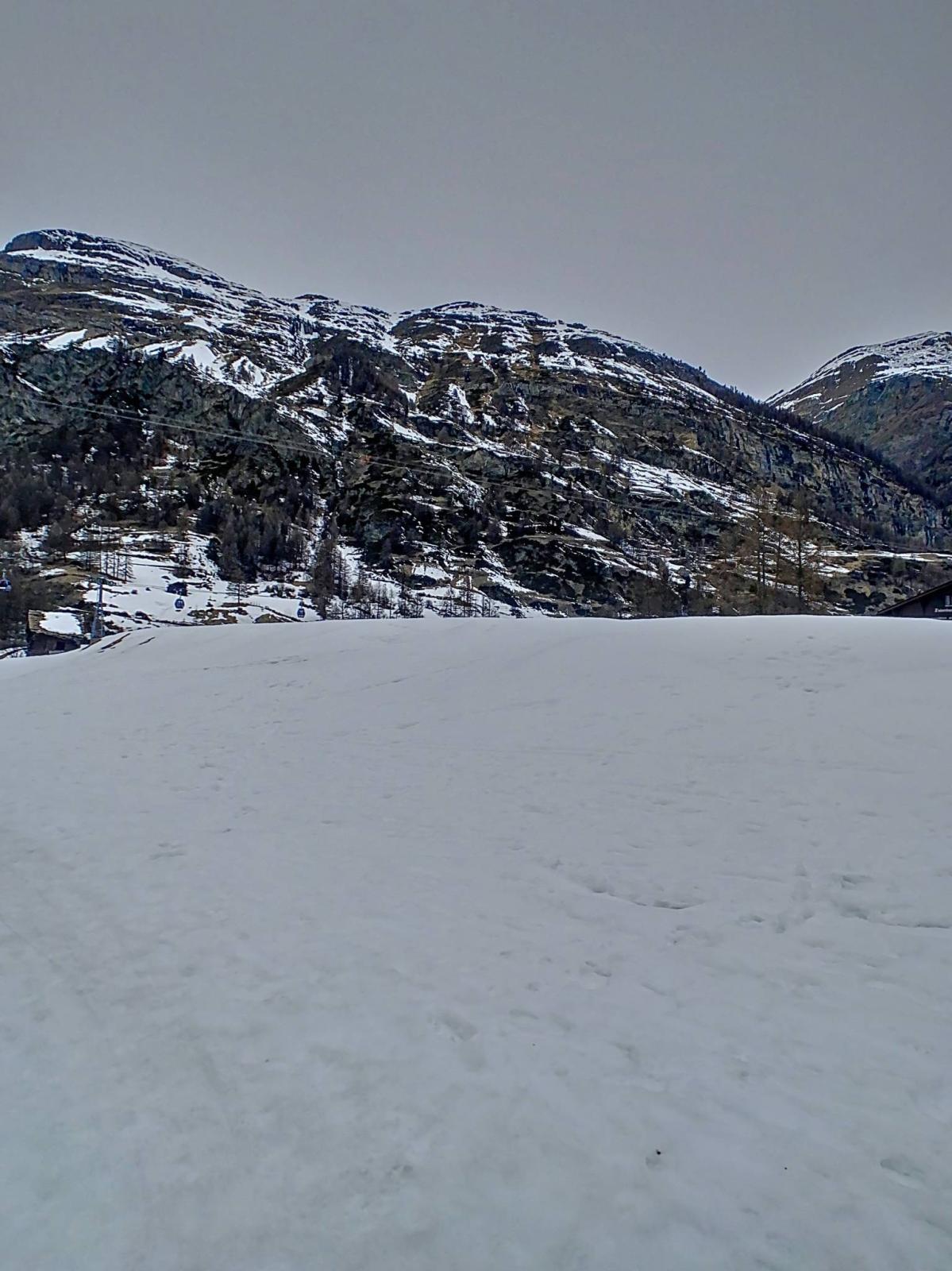 Platz Winkelmatten mit herrlichem Blick auf das Matterhorn