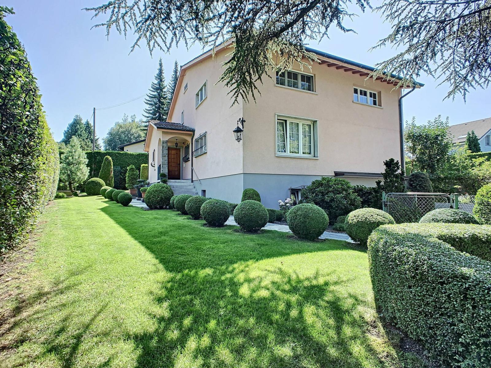 165 m² große Wohnung im Herzen eines Wohngebietes