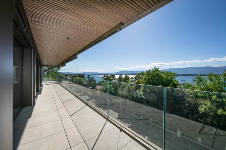 Prächtiges neues, Minergie-zertifiziertes Penthouse mit Panoramablick