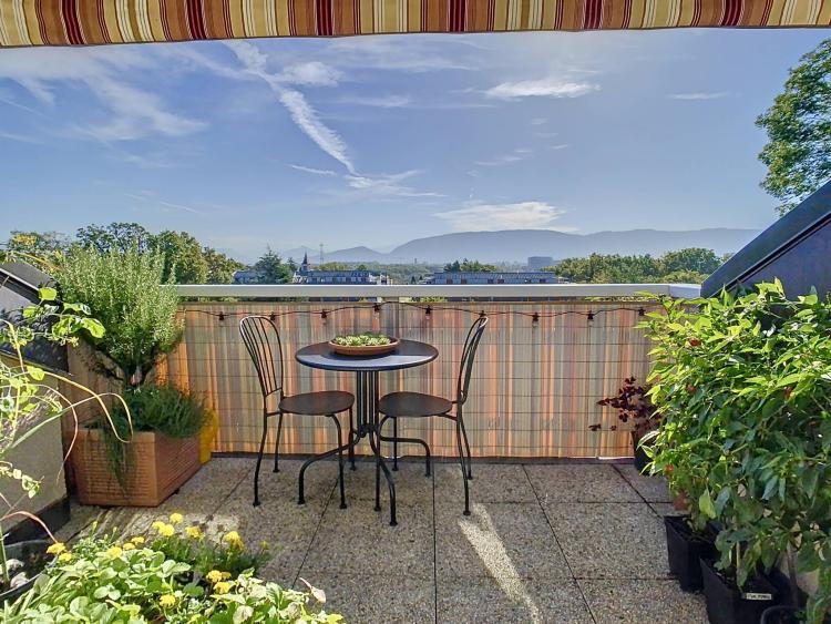 4-Zimmer-Penthouse im Herzen des Dorfes Vernier - CASATAX!