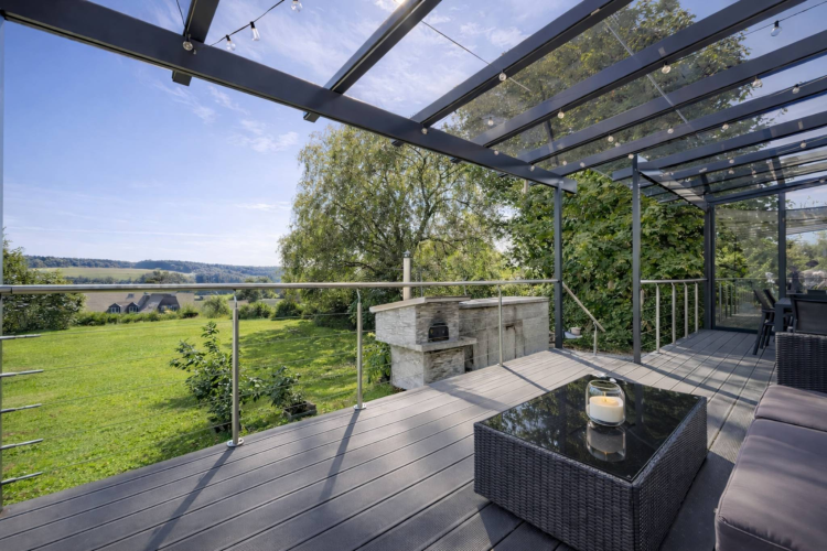 Renoviertes Bürgerhaus in ländlicher Umgebung