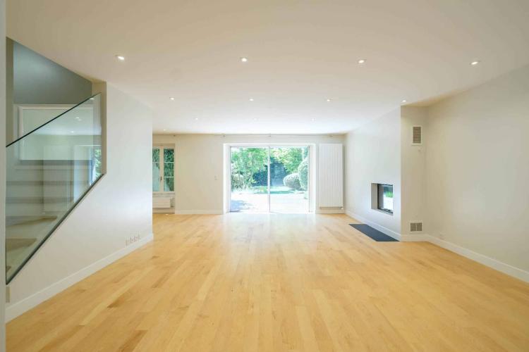 Beautiful 7-room triplex with garden