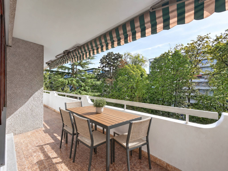 Exklusiv: 4-Zimmer-Wohnung mit Loggia und Garage – im Rahmen eines Sozialwohnungsbauprogramms zu verkaufen