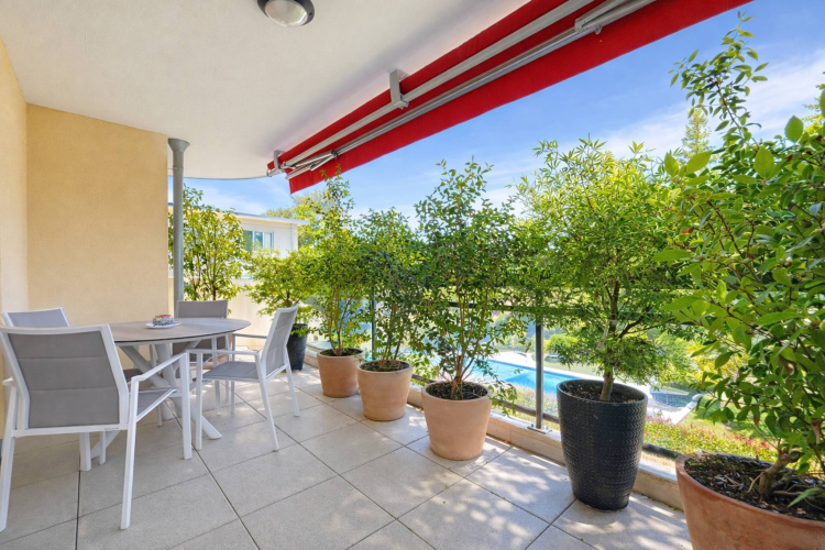 Luxuriöse 4,5-Zimmer-Wohnung in sicherer und grüner Umgebung