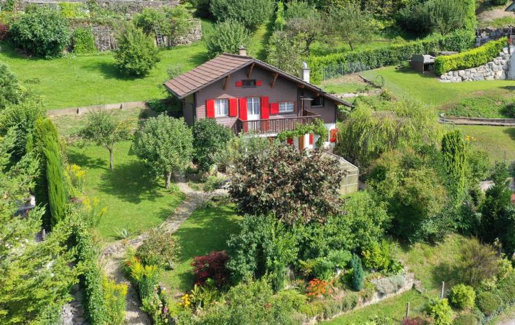 Charmantes Villa-Chalet inmitten der Natur – Zum Renovieren