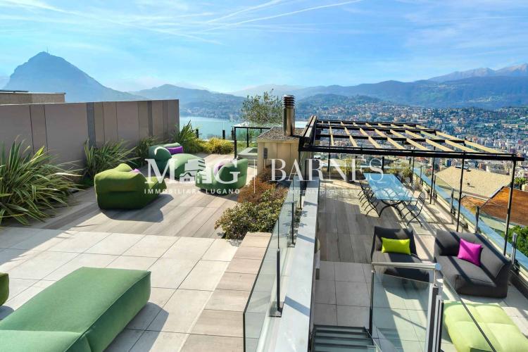 Lugano, Aldesago: Penthouse with lake view terrace, 5.5 rooms