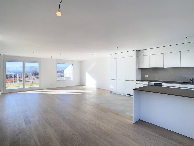 Neue 5,5-Zimmer-Doppelhaushälfte mit Garten