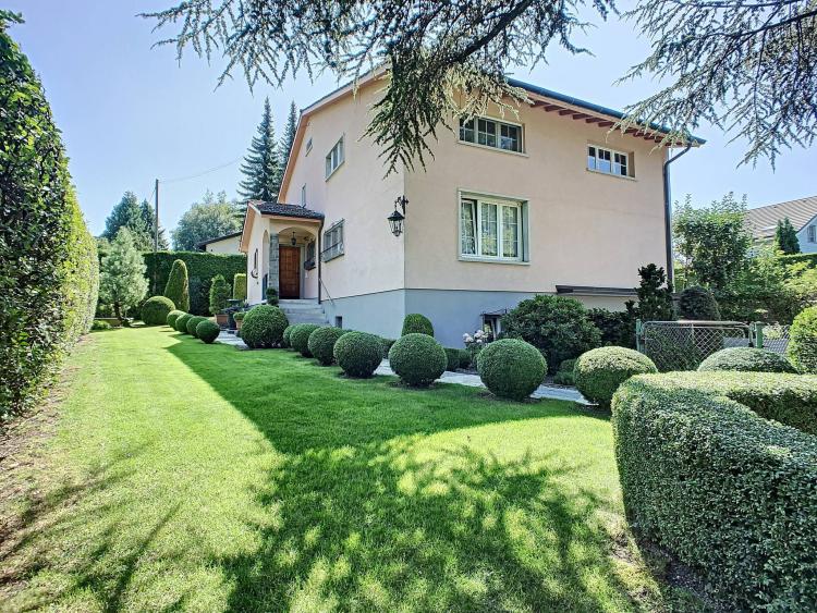 165 m² große Wohnung im Herzen eines Wohngebiets