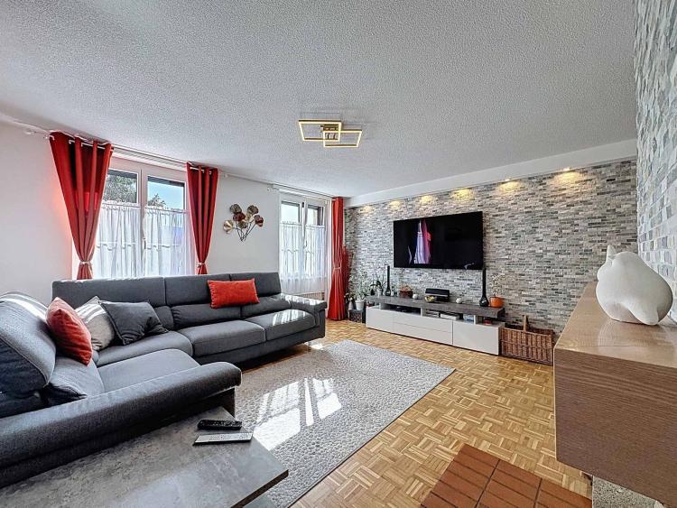 Charmante Maisonette-Wohnung im Herzen von Dombresson