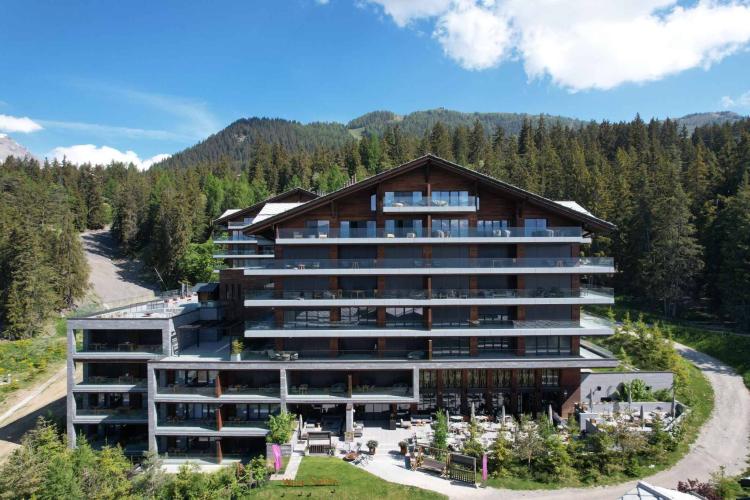 Exklusiv - Six Senses Crans-Montana: Repräsentative 4,5-Zimmer-Wohnung mit 5*-Hotelservice inklusive